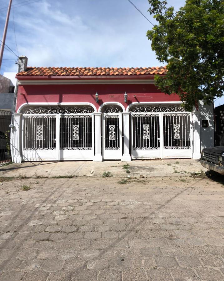 Mini Hostal Cultural De マサトラン エクステリア 写真