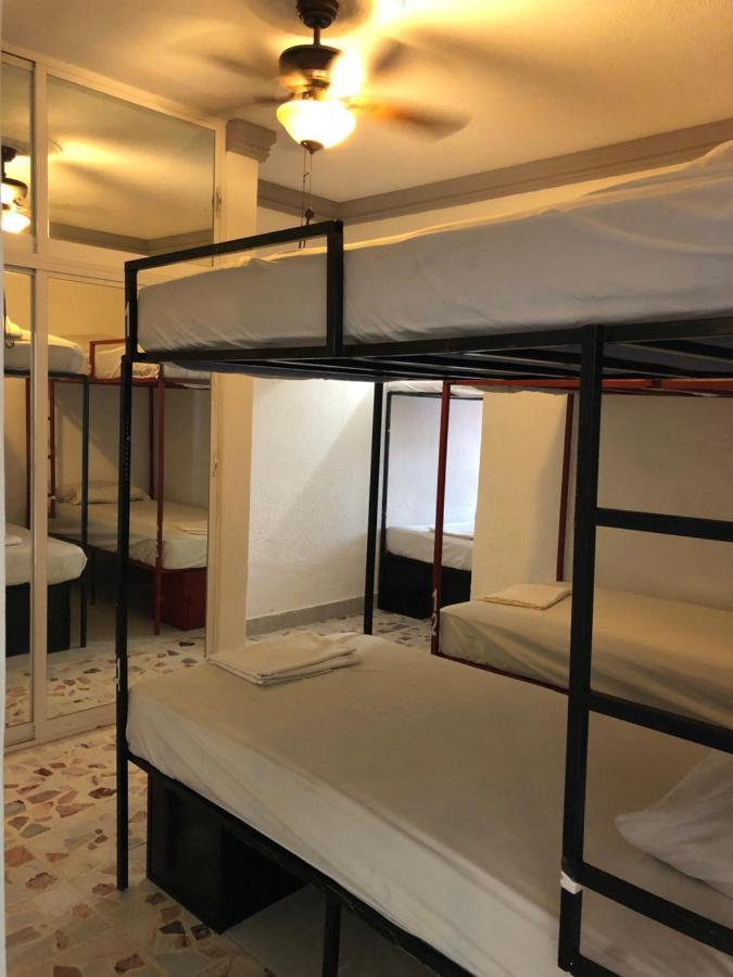 Mini Hostal Cultural De マサトラン エクステリア 写真